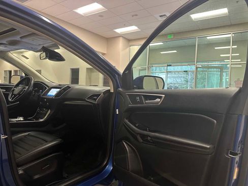 Used 2020 Ford Edge SEL w/ Convenience Package image 30