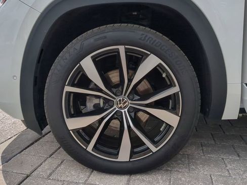 New 2026 Volkswagen Atlas SEL Premium R-Line AWD/4WD image 36
