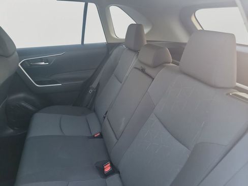 Used 2025 Toyota RAV4 XLE AWD/4WD image 13