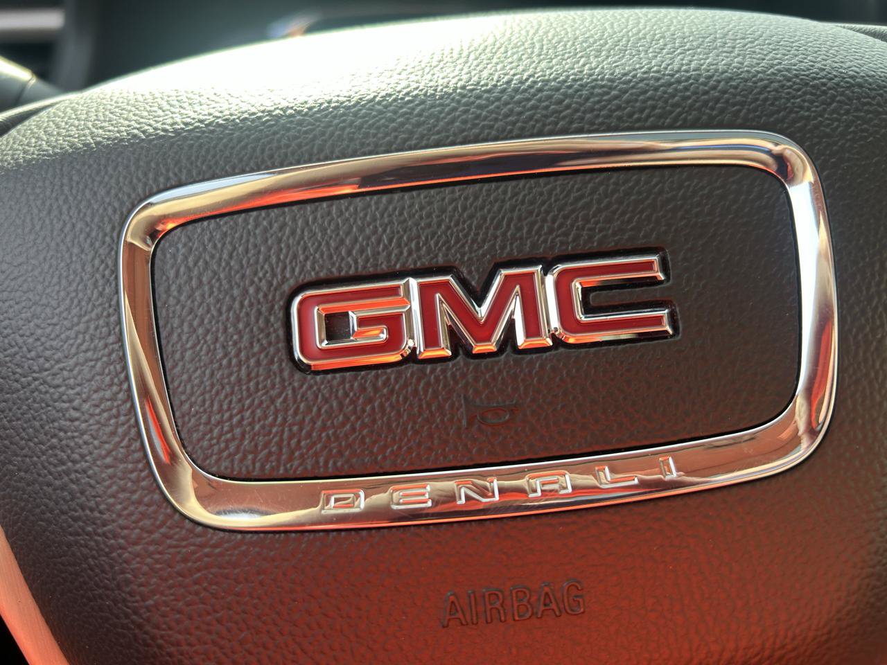 Used 2017 GMC Acadia Denali AWD/4WD image 22