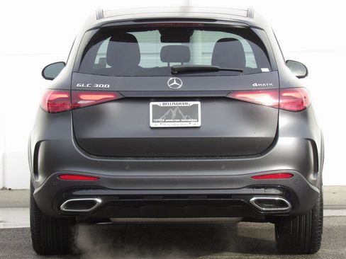 New 2026 Mercedes-Benz GLC 300 4MATIC image 7