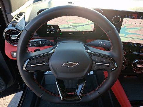 Used 2024 Chevrolet Blazer EV RS image 19