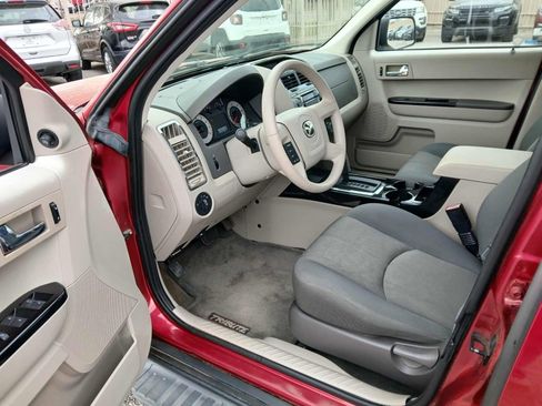 Used 2008 MAZDA Tribute i Sport image 9