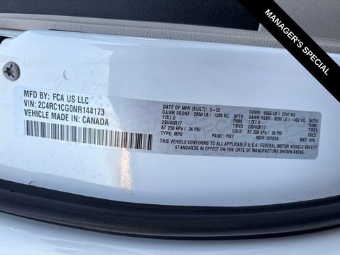 Used 2022 Chrysler Voyager LX FWD image 28
