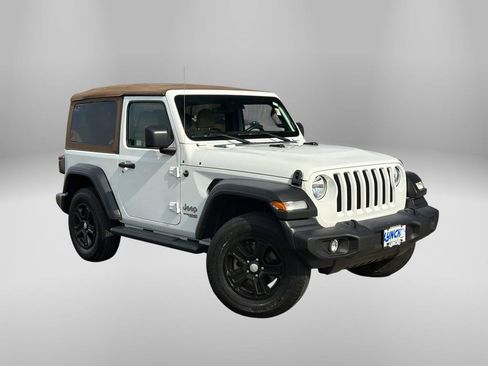 Used 2019 Jeep Wrangler Sport image 5