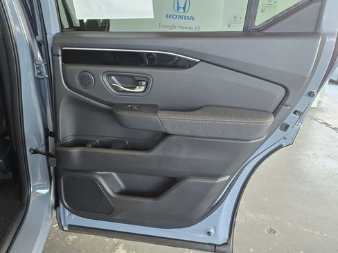 New 2026 Honda Pilot Sport image 29