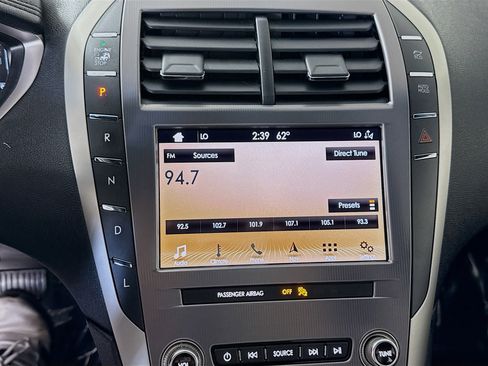 Used 2019 Lincoln MKZ Reserve image 18