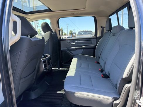 Used 2020 RAM 1500 Big Horn AWD/4WD image 11
