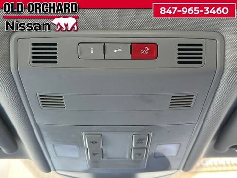 Used 2024 Volkswagen Jetta SE FWD image 17