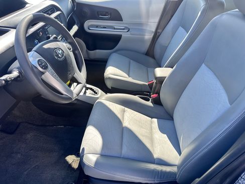 Used 2012 Toyota Prius C Four FWD image 5