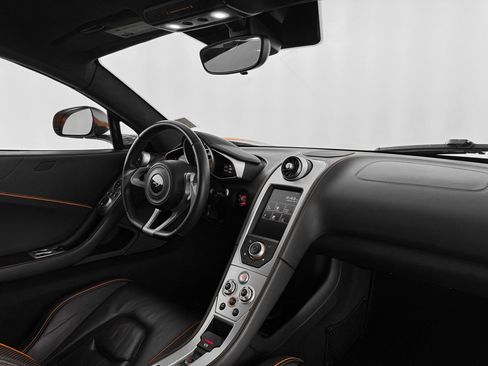 Used 2013 McLaren MP4-12C Coupe image 26