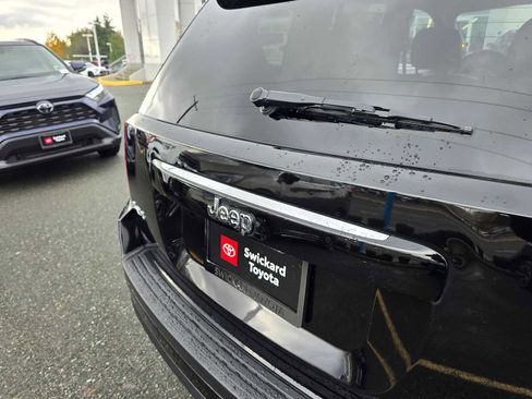 Used 2015 Jeep Compass Sport image 17