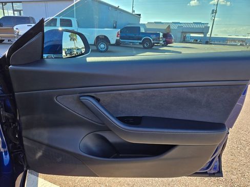 Used 2020 Tesla Model 3 Long Range image 40