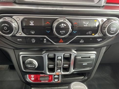 Used 2023 Jeep Gladiator Rubicon w/ Trailer Tow Package image 26