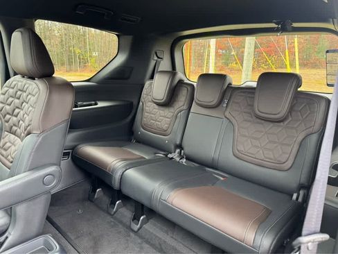 New 2026 Nissan Armada Platinum Reserve image 23