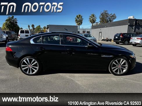 Used 2017 Jaguar XE Prestige image 20