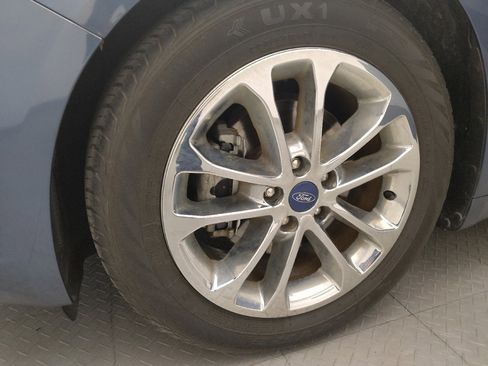 Used 2019 Ford Fusion SE FWD image 31