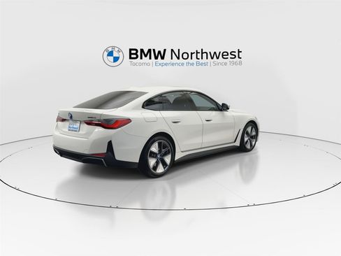 Certified 2023 BMW i4 eDrive35 RWD image 3