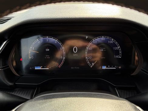 Used 2023 Jeep Grand Cherokee L Laredo image 14