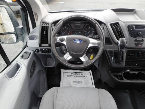 Used 2016 Ford Transit 250 130 Low Roof w/ Exterior Upgrade Package RWD image 23