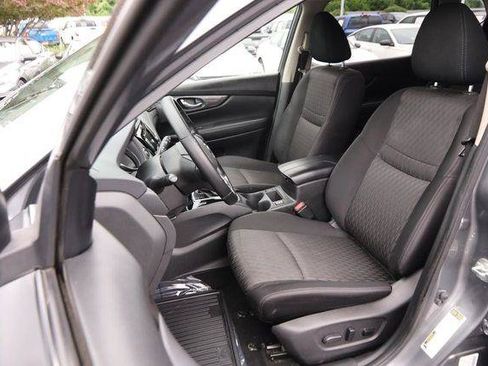 Used 2020 Nissan Rogue SV FWD image 9