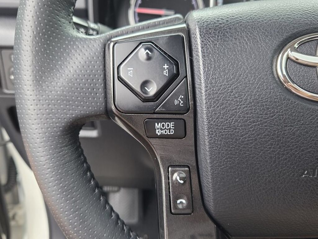 Used 2021 Toyota 4Runner Nightshade AWD/4WD image 27