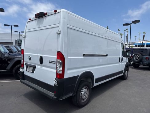 Used 2024 RAM ProMaster 2500 w/ Convenience Group FWD image 10