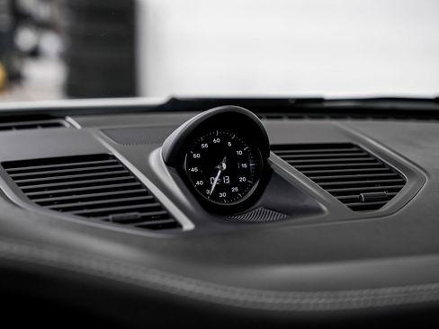 Used 2021 Porsche 911 Carrera S RWD image 12