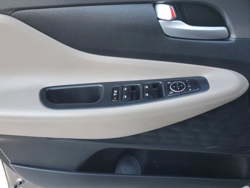Used 2019 Hyundai Santa Fe SEL image 18