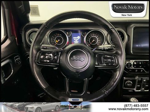 Used 2022 Jeep Gladiator Sport image 15