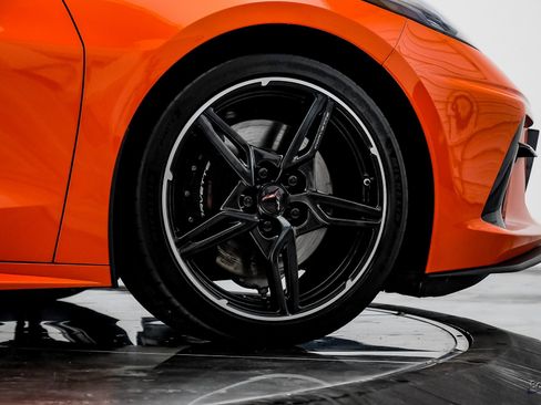 Used 2021 Chevrolet Corvette Stingray Premium Conv w/ Z51 Performance Package image 91