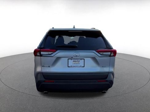 Used 2025 Toyota RAV4 XLE image 12