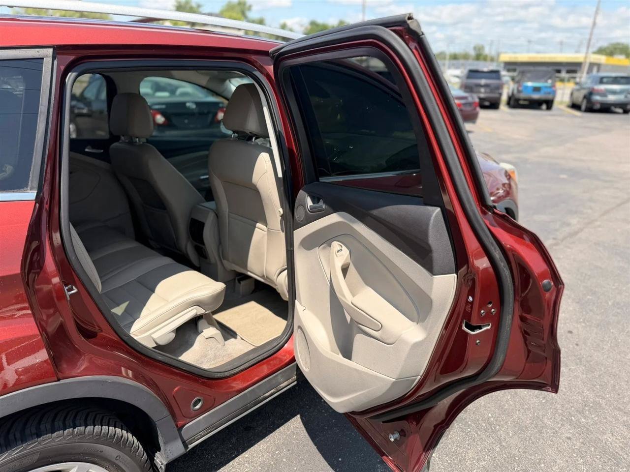 Used 2014 Ford Escape Titanium FWD image 26