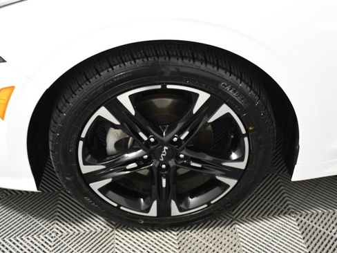 Used 2022 Kia K5 GT-Line image 11