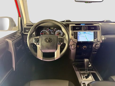 Used 2022 Toyota 4Runner SR5 Premium w/ Moonroof Package AWD/4WD image 25
