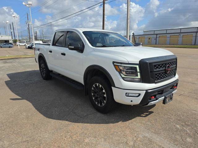 Used 2023 Nissan Titan PRO-4X w/ Pro-4x Convenience Package AWD/4WD image 14