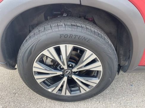 Used 2023 Nissan Rogue SV AWD/4WD image 26