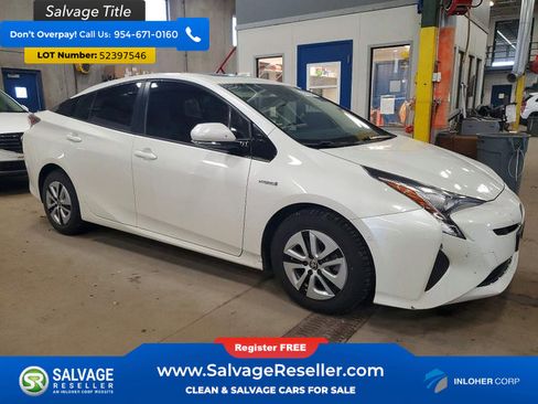 Used 2016 Toyota Prius FWD image 5