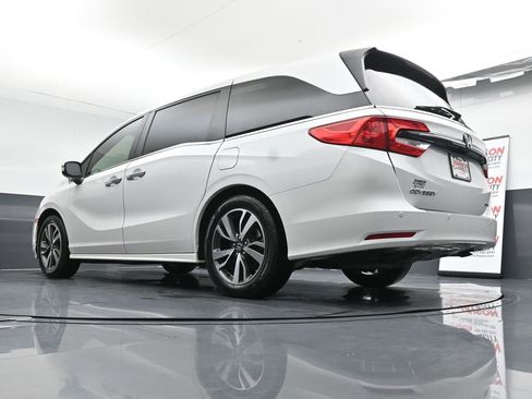 Used 2023 Honda Odyssey Touring image 39