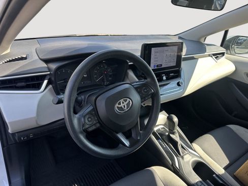Used 2023 Toyota Corolla LE FWD image 10