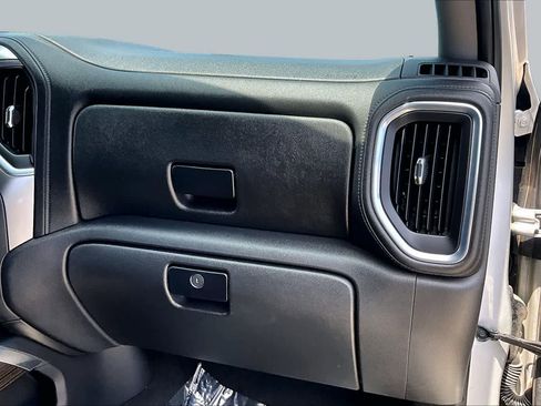 Used 2021 Chevrolet Silverado 1500 LT Trail Boss w/ Bed Protection Package AWD/4WD image 18
