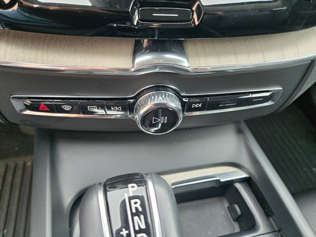 Used 2020 Volvo XC60 T6 Inscription w/ Protection Package AWD/4WD image 20
