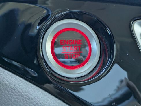 Certified 2021 Honda Pilot Elite image 27