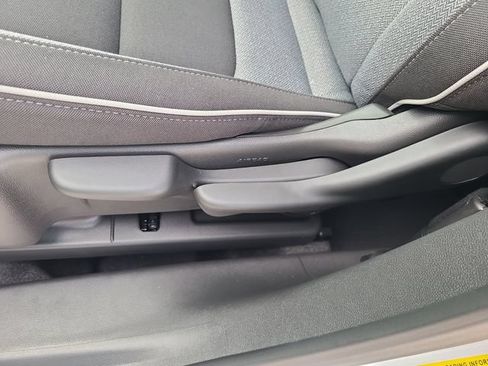 New 2026 Chevrolet TrailBlazer LT w/ Midnight Edition FWD image 21