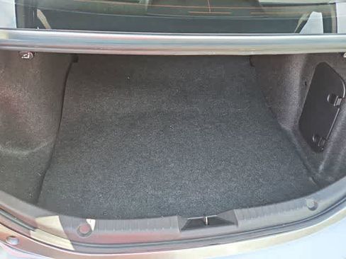 Used 2016 MAZDA MAZDA3 i Sport image 32