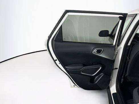 Used 2024 Kia Soul LX w/ Option Group 015 image 25