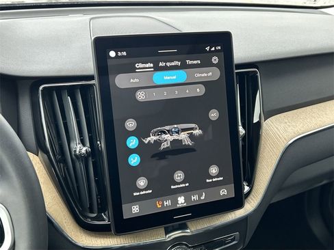 New 2026 Volvo XC60 B5 Plus w/ Protection Package Premier image 21