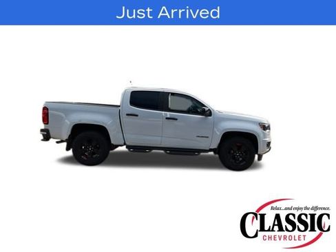 Used 2018 Chevrolet Colorado LT w/ Redline Special Edition image 11