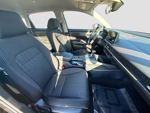 Used 2023 Honda HR-V LX image 30