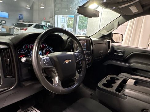 Used 2017 Chevrolet Silverado 1500 LT w/ Midnight Edition AWD/4WD image 16